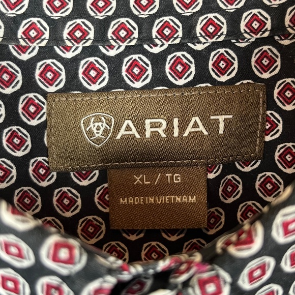 Ariat Navy/Red Long Sleeve Dress Shirt with Open Chest Pocket; Size XL - Picture 5 of 13